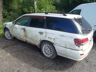 1998 Nissan Avenir II (W11), белый, 110000 рублей, вид 1