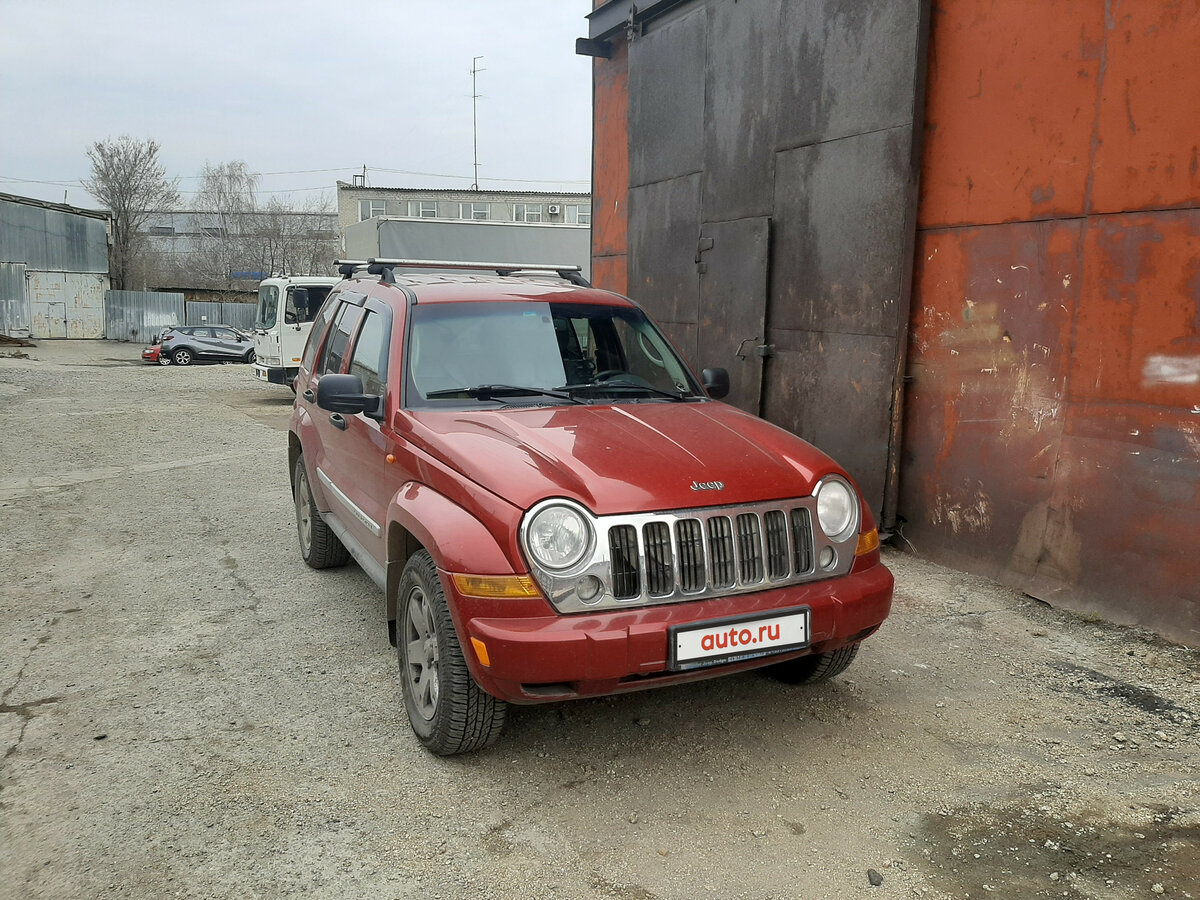 Купить б/у Jeep Cherokee III (KJ) Рестайлинг 3.7 AT (210 л