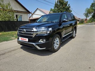 2016 Toyota Land Cruiser 200 Series Рестайлинг 2, чёрный, 6500000 рублей, вид 1