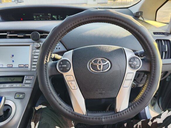 2013 Toyota Prius III Рестайлинг (XW30), голубой, 1050000 рублей - вид 16