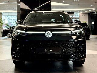2026 Volkswagen Tiguan L Pro III (China Market), чёрный, 4850000 рублей, вид 2