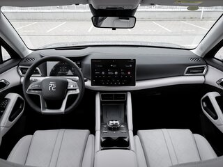 2024 BYD Yuan Up 45.12 kWh, серебристый, 2750000 рублей, вид 4