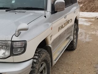 1989 Mitsubishi Pajero I, белый, 950000 рублей, вид 1