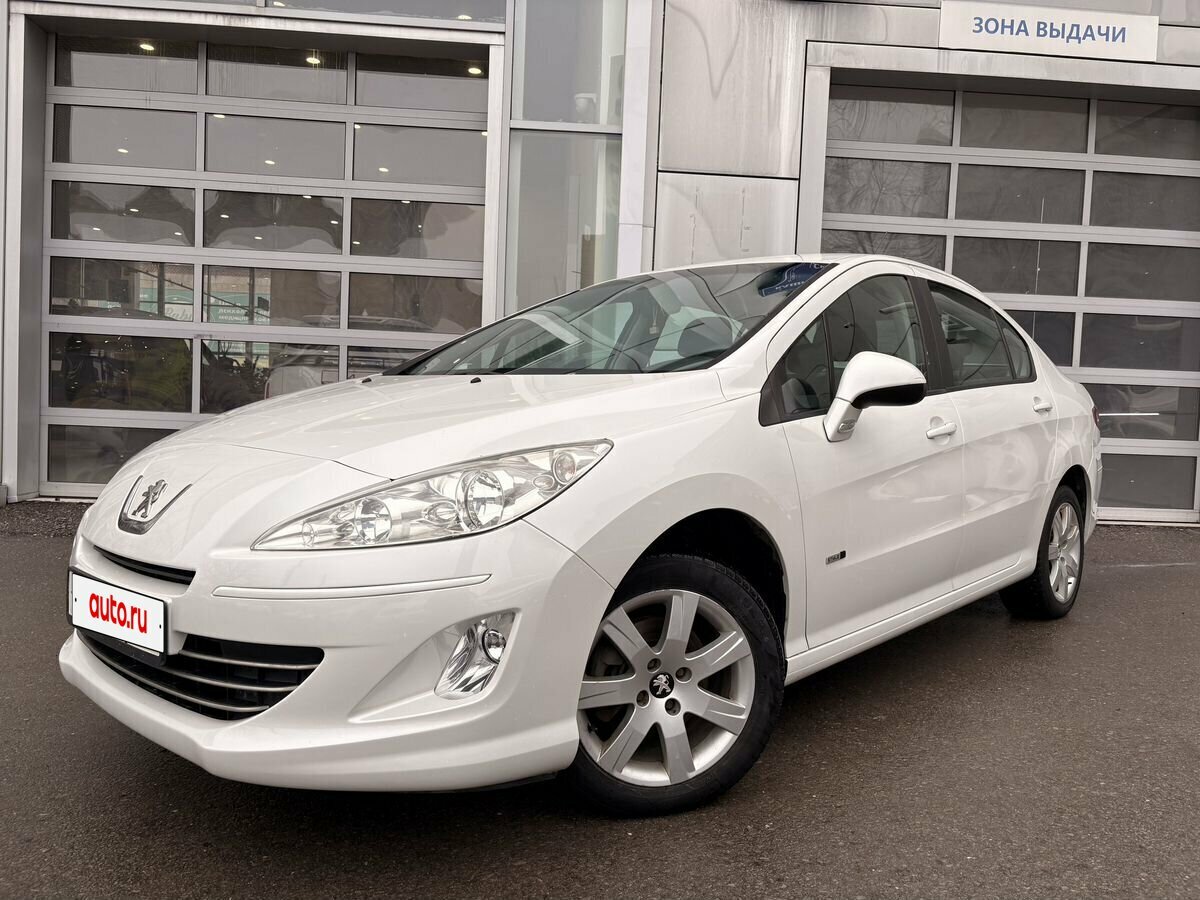 Peugeot 408 I