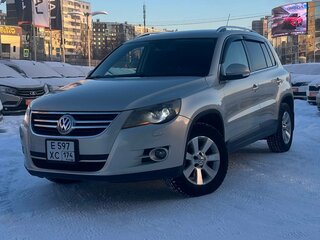 2011 Volkswagen Tiguan I, серебристый, 1020000 рублей, вид 1