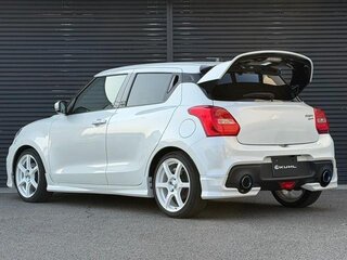 2022 Suzuki Swift V, белый, 890404 рублей, вид 5