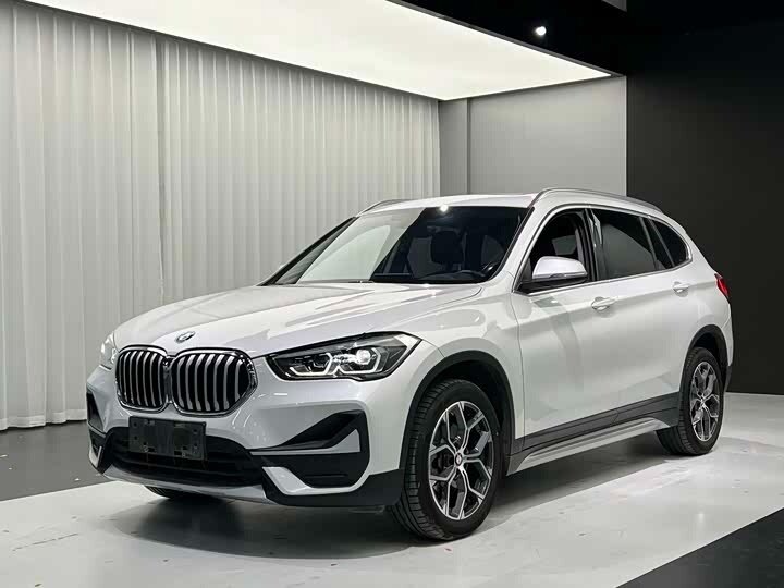 BMW X1 Long 20Li sDrive II (F48) Рестайлинг