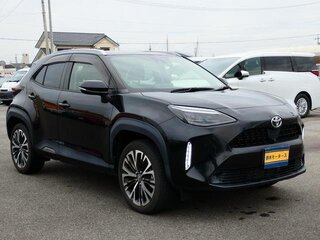 2022 Toyota Yaris Cross I, чёрный, 1500000 рублей, вид 2