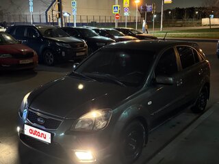 2009 Kia Rio II Рестайлинг, серый, 300000 рублей, вид 1
