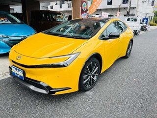 2023 Toyota Prius V (XW60), жёлтый, 3150000 рублей, вид 2