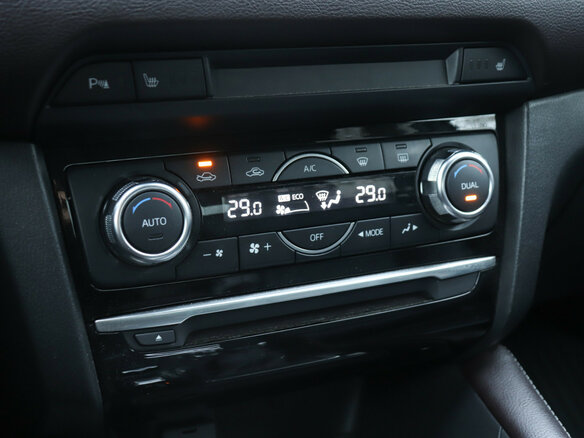 2016 Mazda 6 III (GJ) Рестайлинг, красный, 1900000 рублей - вид 13