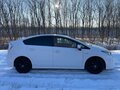 2012 Toyota Prius III Рестайлинг (XW30), белый, 980000 рублей - вид 1