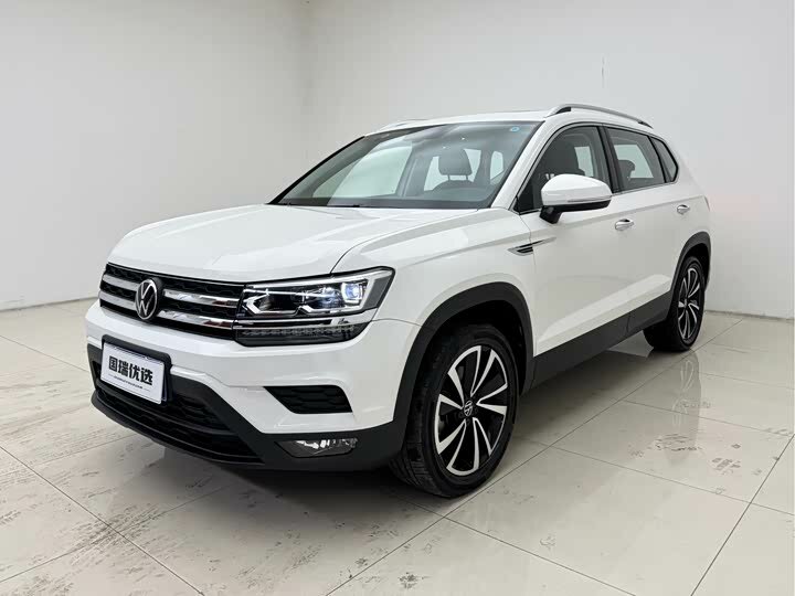 Volkswagen Tharu I