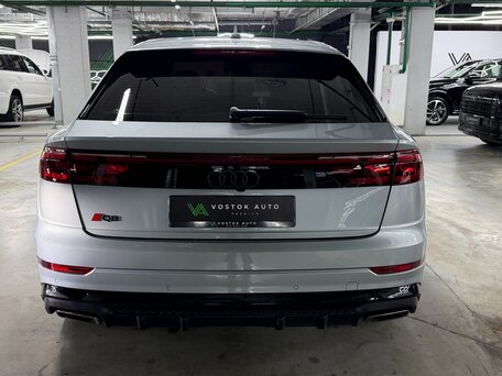 2024 Audi Q8 50 TDI I (4M) Рестайлинг, серебристый, 13100000 рублей, вид 5