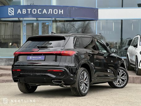 2026 Audi Q5 40 TFSI III (GU), чёрный, 6090000 рублей, вид 3
