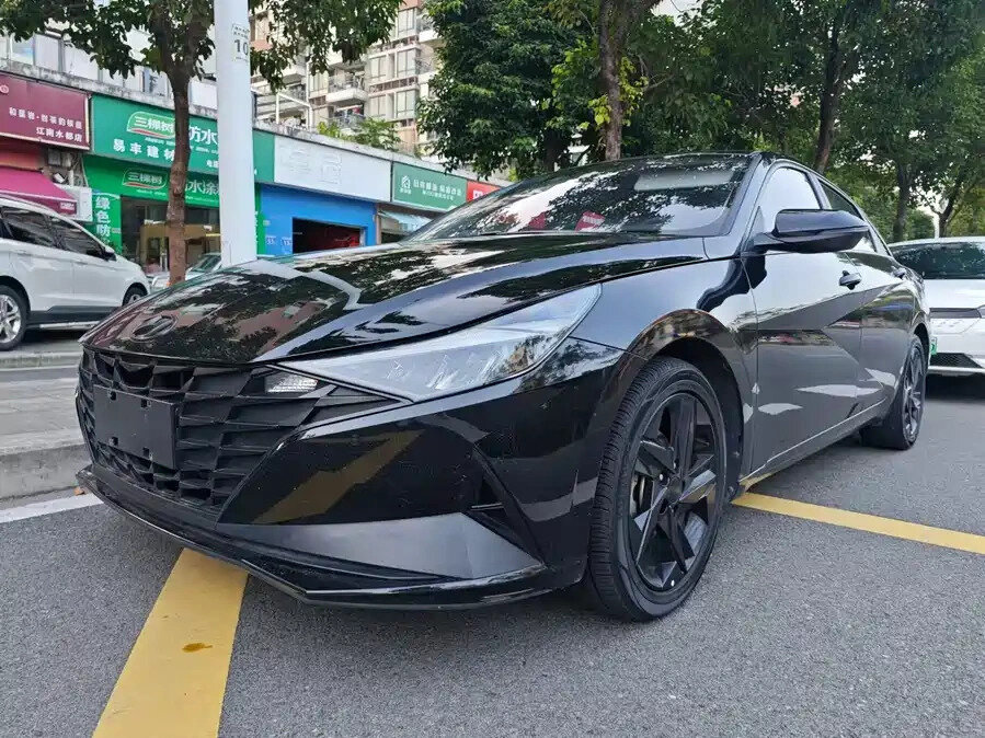Hyundai Elantra VII (CN7)