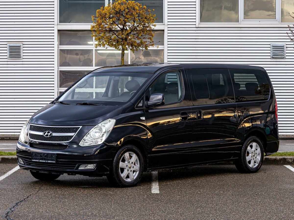 Hyundai Grand Starex I