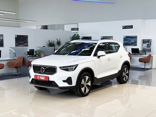 2024 Volvo XC40 I Рестайлинг, белый, 4550000 рублей, вид 1