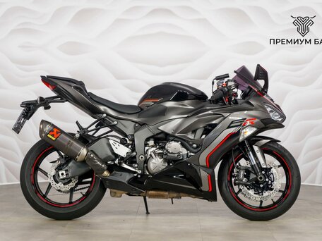 Купить б/у Kawasaki ZX-6 Ninja инжектор в Яблоновском: чёрный