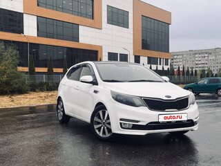 2017 Kia Rio III Рестайлинг, белый, 1250000 рублей, вид 1
