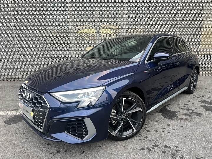 Audi A3 Sportback 35 TFSI IV (8Y)