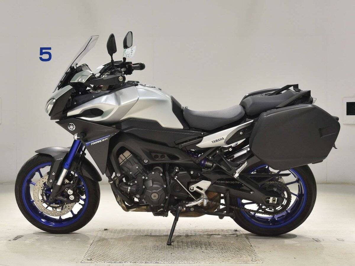 Yamaha MT-09 Tracer (FJ-09)