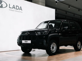 2025 Lada (ВАЗ) Niva Travel I, чёрный, 1668000 рублей, вид 1
