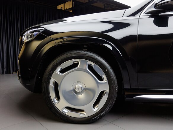 2025 Mercedes-Benz Maybach GLS 600 I Рестайлинг, чёрный, 29000000 рублей - вид 10