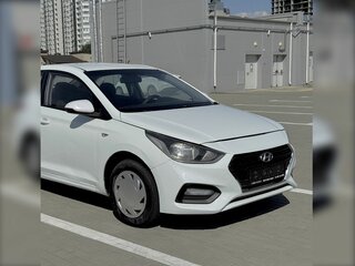 2018 Hyundai Solaris II, белый, 590000 рублей, вид 1