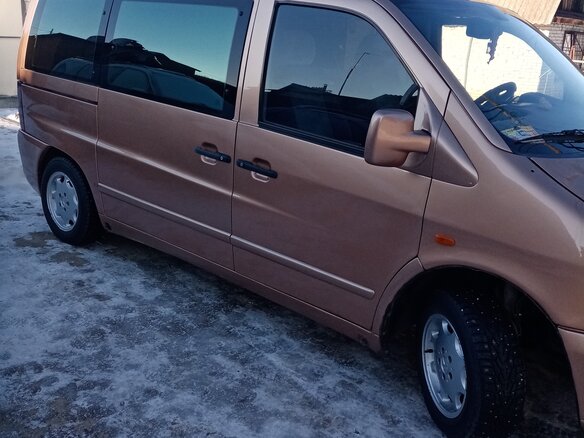 1999 Mercedes-Benz Vito 112 CDI I (W638), бежевый - вид 3
