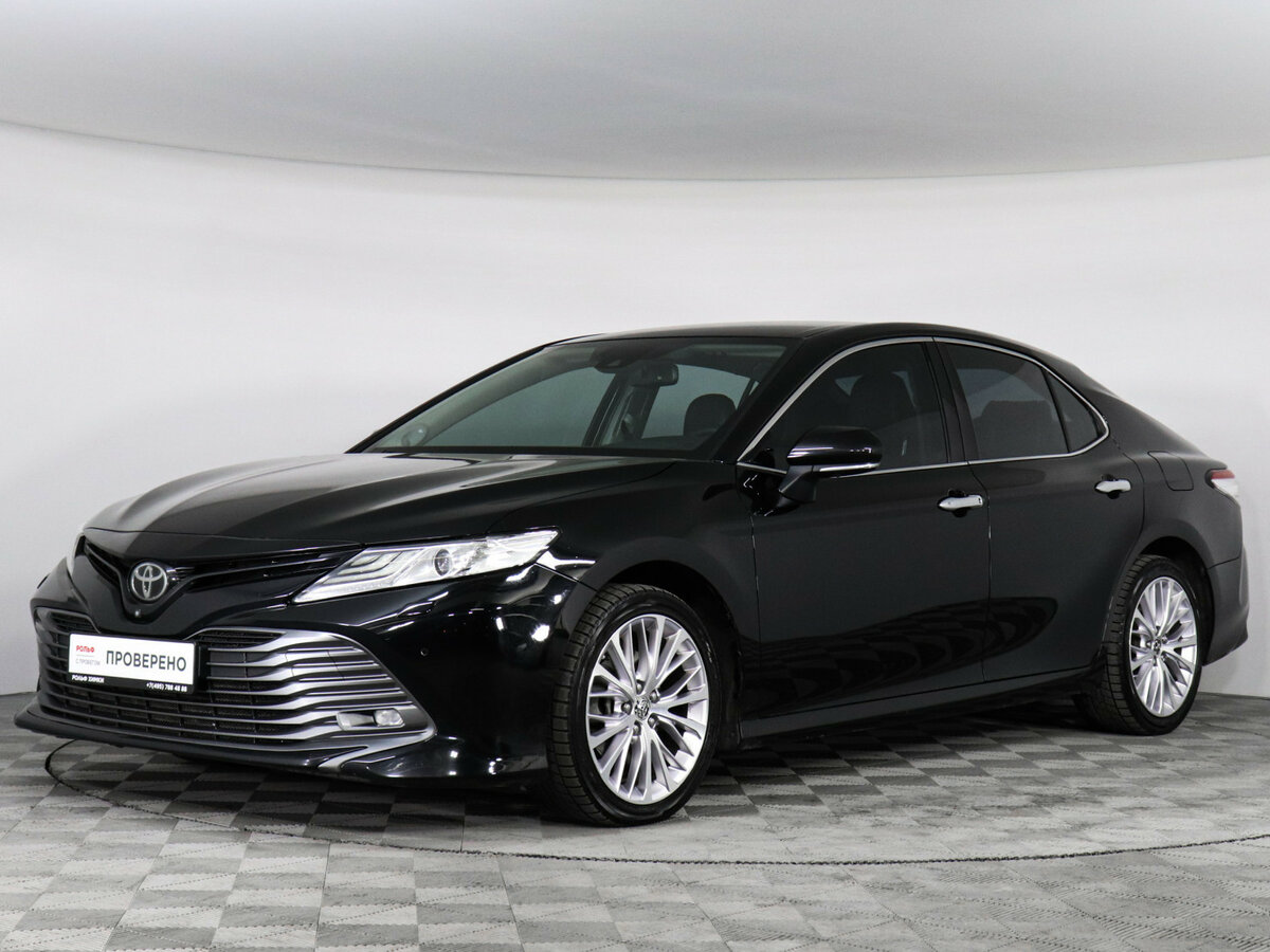 Toyota Camry VIII (XV70)