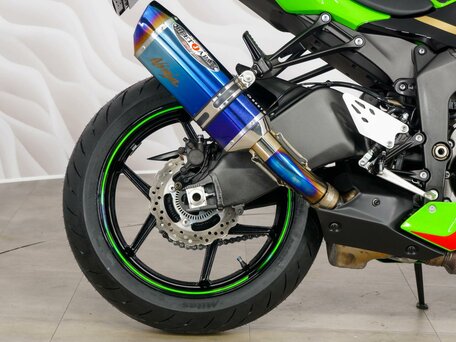 Купить б/у Kawasaki ZX-6 Ninja инжектор в Яблоновском: чёрный