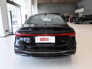 2026 Audi A7 L 45 TFSI II (4K), чёрный, 7190000 рублей, вид 4