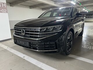 2025 Volkswagen Touareg III Рестайлинг, чёрный, 12990000 рублей, вид 1