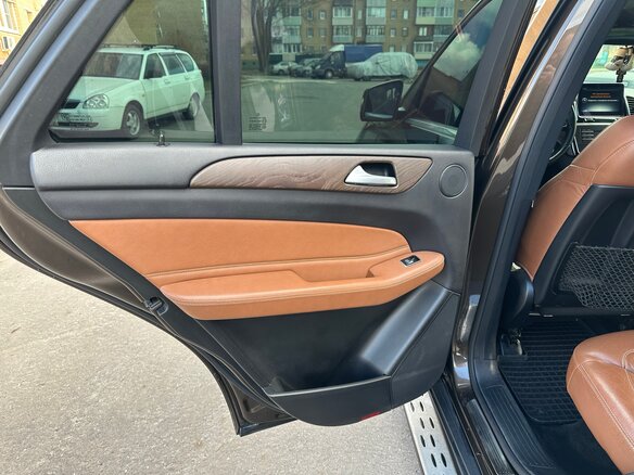 2016 Mercedes-Benz GLE 300 I (W166), коричневый, 2890000 рублей - вид 14