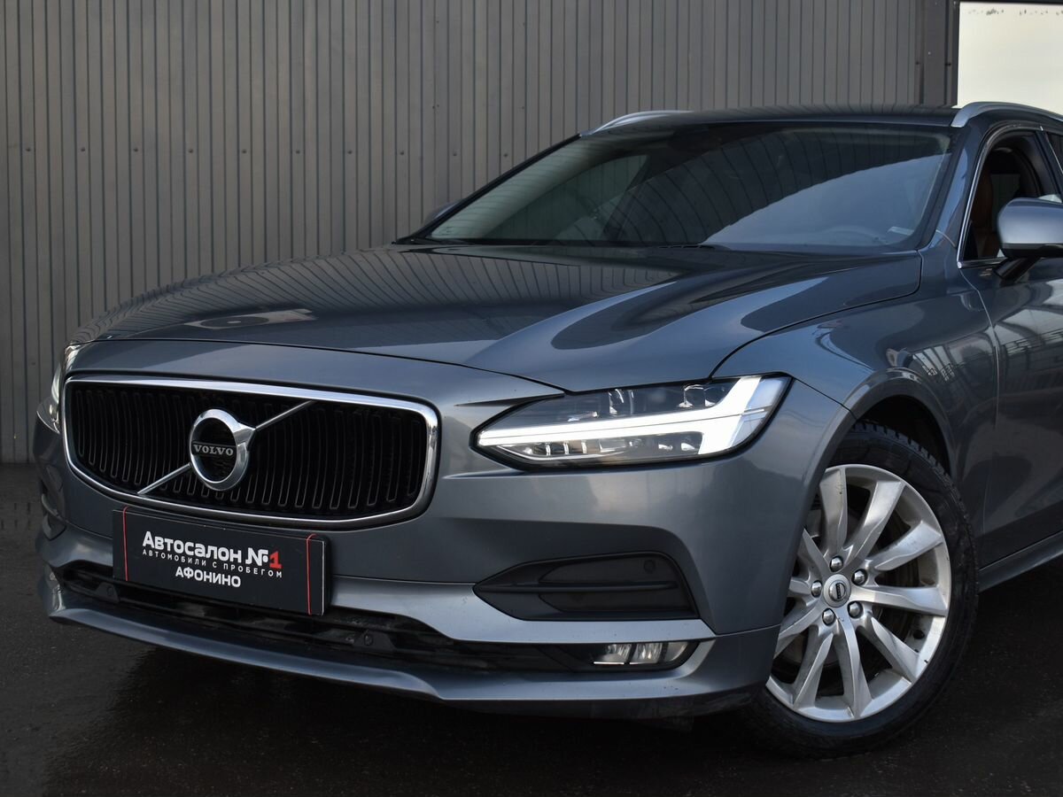 Volvo V90 II