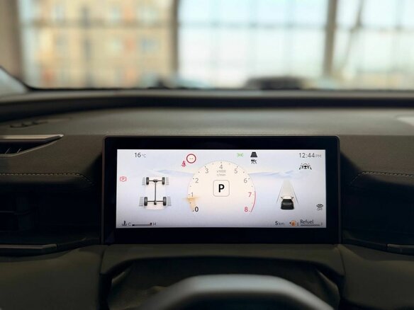 2026 Toyota RAV4 VI (XA60), серый, 5090000 рублей - вид 16