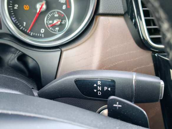 2017 Mercedes-Benz GLE 350 d I (W166), коричневый, 3350000 рублей - вид 27