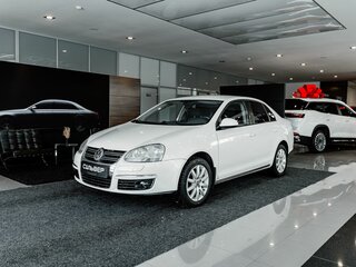 2010 Volkswagen Jetta V, белый, 630000 рублей, вид 1