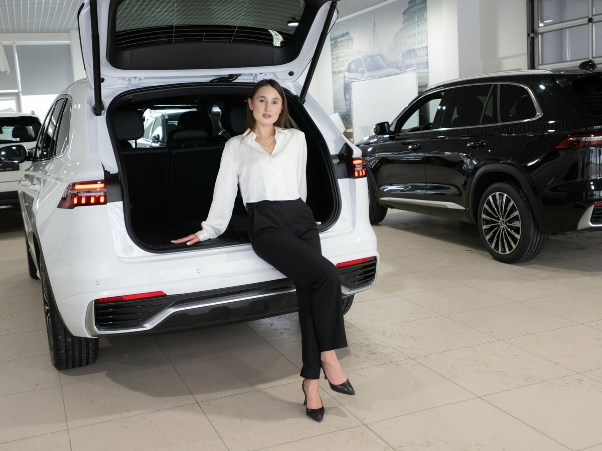 Geely Monjaro I
