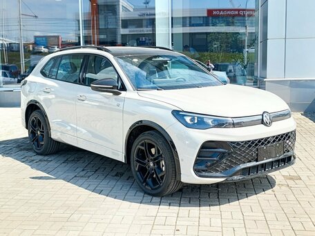 2026 Volkswagen Tiguan L Pro III (China Market), белый, 4990000 рублей, вид 3