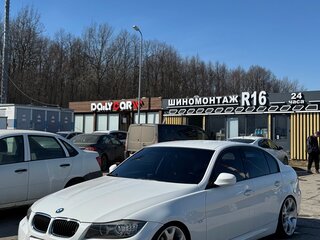 2009 BMW 3 серии 325i V (E90/E91/E92/E93) Рестайлинг, белый, 1500000 рублей, вид 1