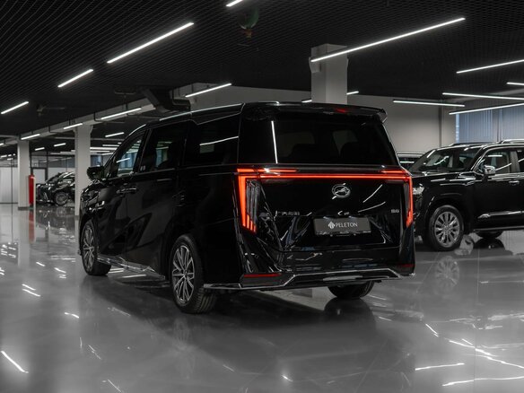 2026 GAC Trumpchi M8 Master Edition II, чёрный - вид 3