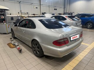 2000 Mercedes-Benz CLK-Класс 230 I (W208) Рестайлинг, серебристый, 443000 рублей, вид 4