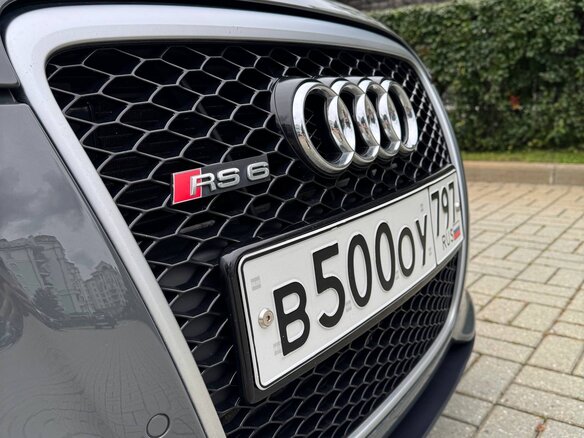 2010 Audi RS 6 II (C6), серый, 4500000 рублей - вид 9