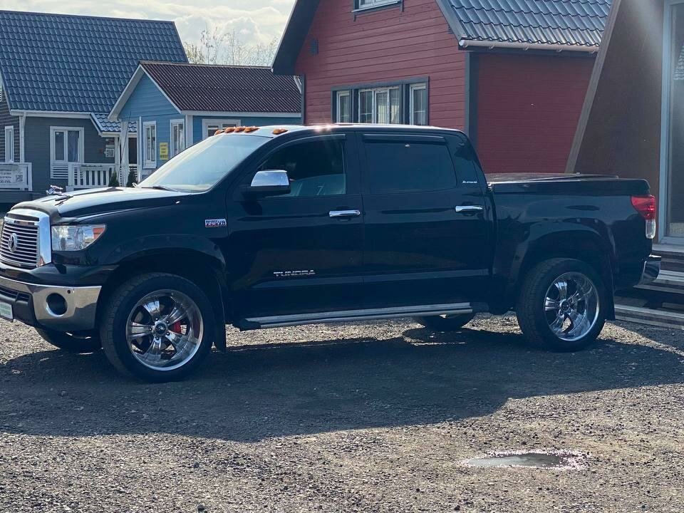 Toyota Tundra Double Cab II