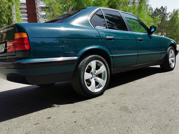 1990 BMW 5 серии 520i III (E34), зелёный, 1000000 рублей - вид 4
