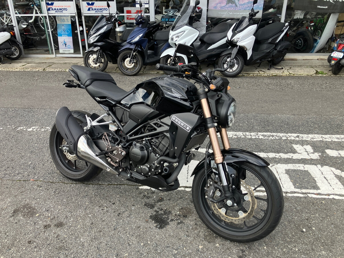 Honda CB250R