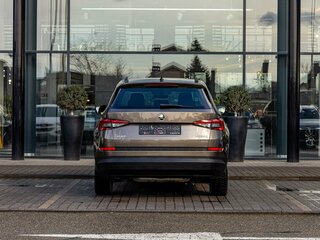 2017 Skoda Kodiaq I, коричневый, 2095000 рублей, вид 5