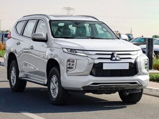 2023 Mitsubishi Pajero Sport III Рестайлинг, серебристый, 3820000 рублей, вид 1